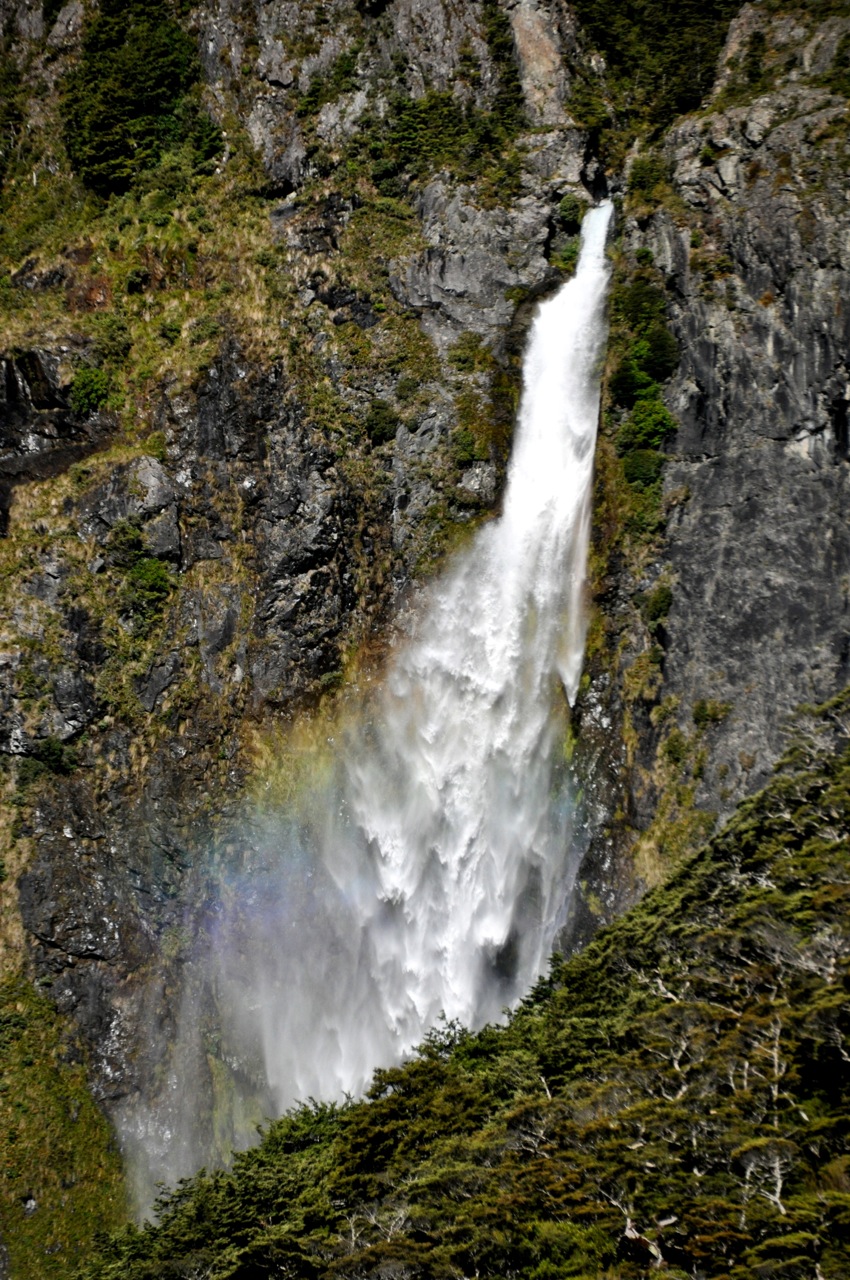 Devils Punchbowl falls